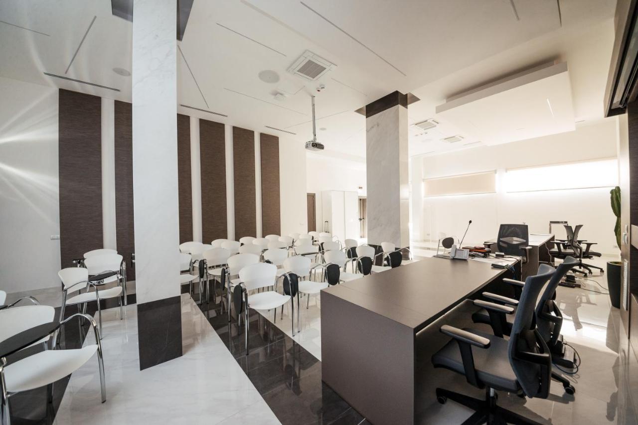 Grieco Business & Spa Hotel เชรินโญลา ภายนอก รูปภาพ