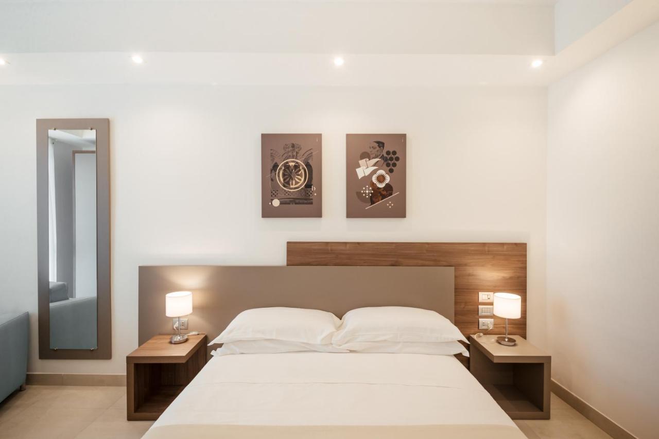 Grieco Business & Spa Hotel เชรินโญลา ภายนอก รูปภาพ