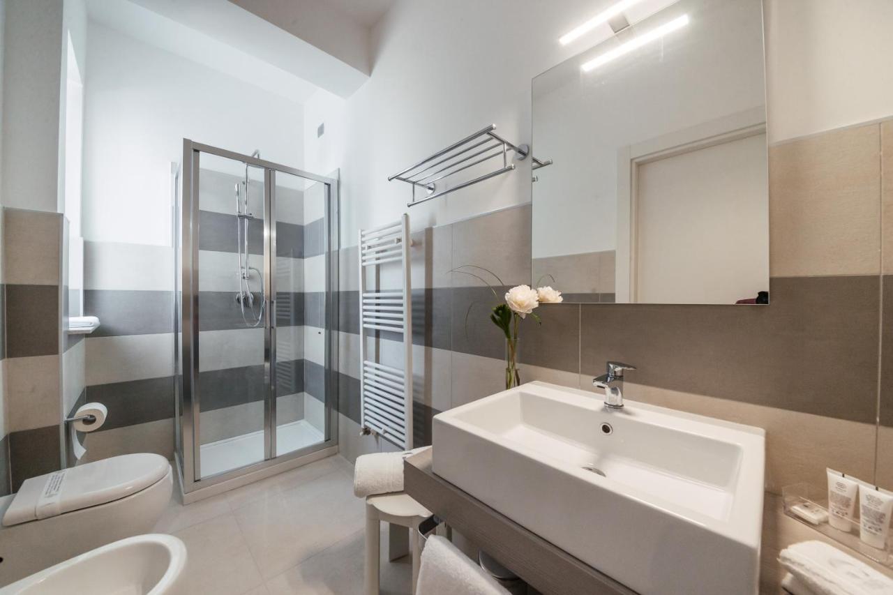 Grieco Business & Spa Hotel เชรินโญลา ภายนอก รูปภาพ