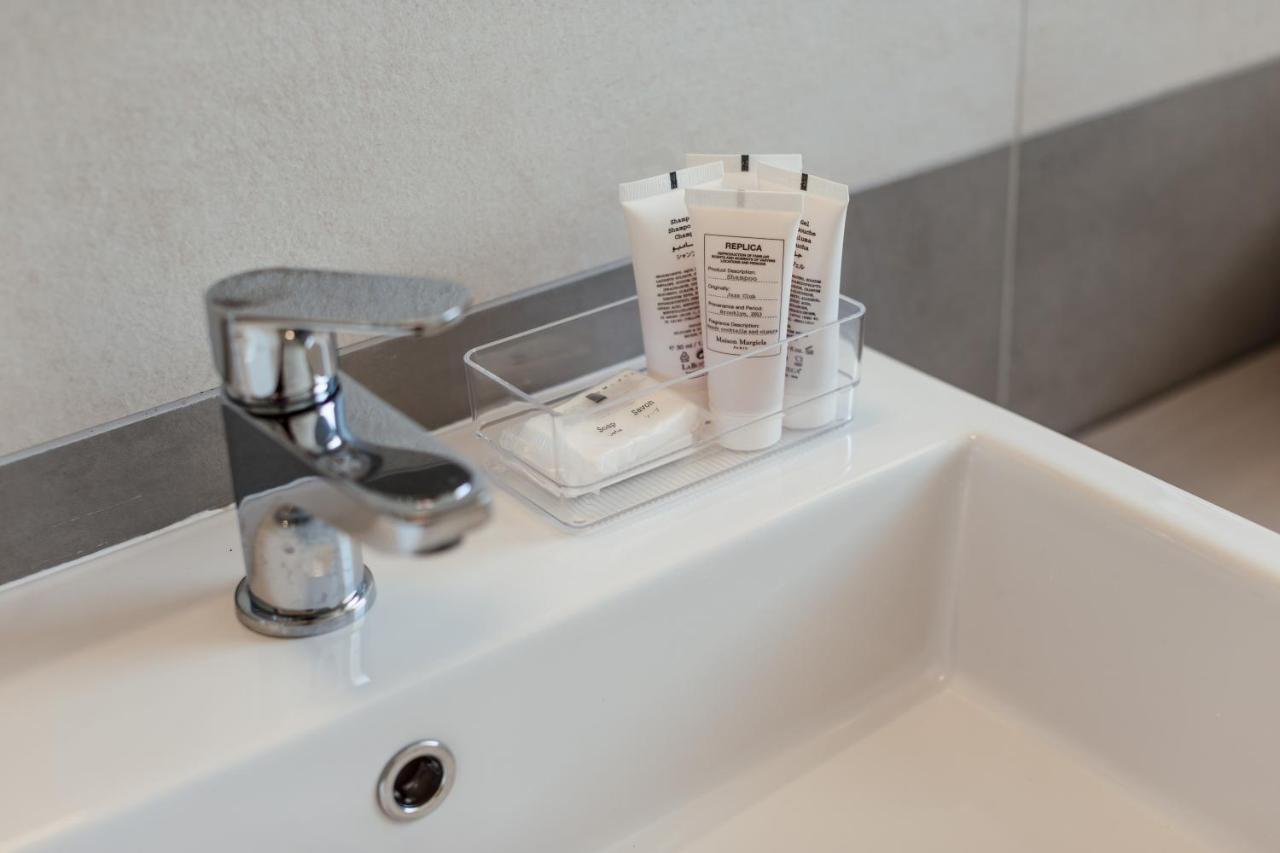 Grieco Business & Spa Hotel เชรินโญลา ภายนอก รูปภาพ